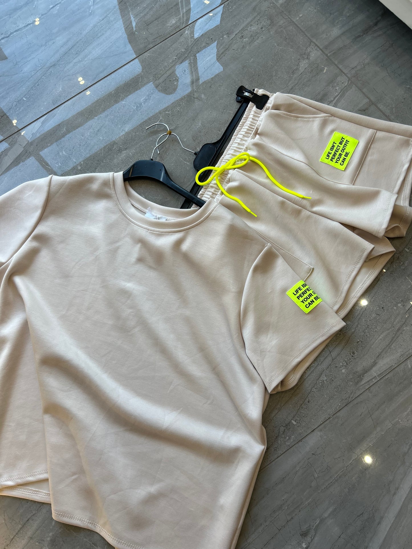 Short lounge wear set