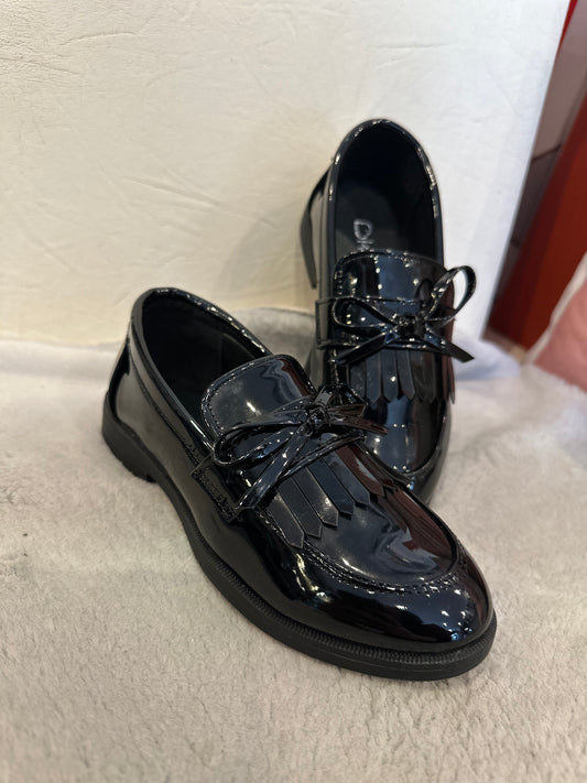 Girls patent black loafers