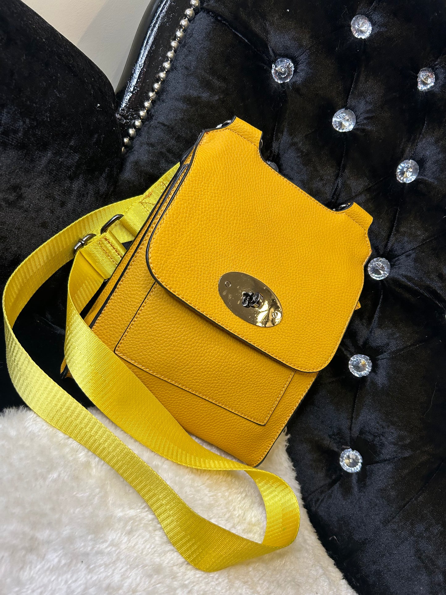 Yellow small crossbody handbag