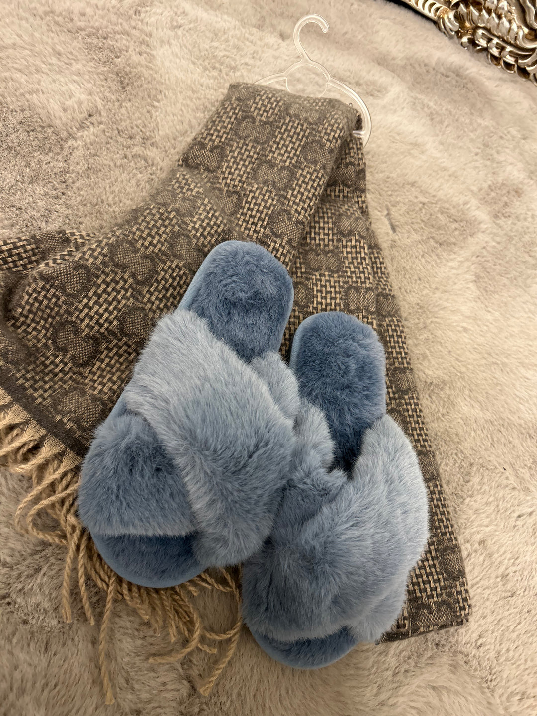 Grey slipper and scarf bundle