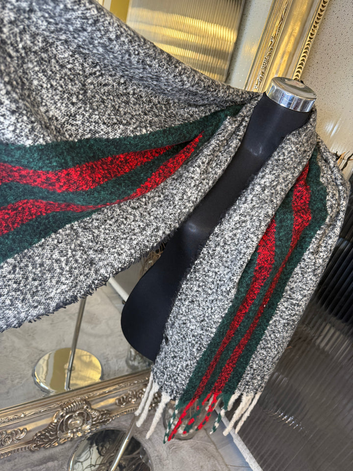 Stripe tassel scarves