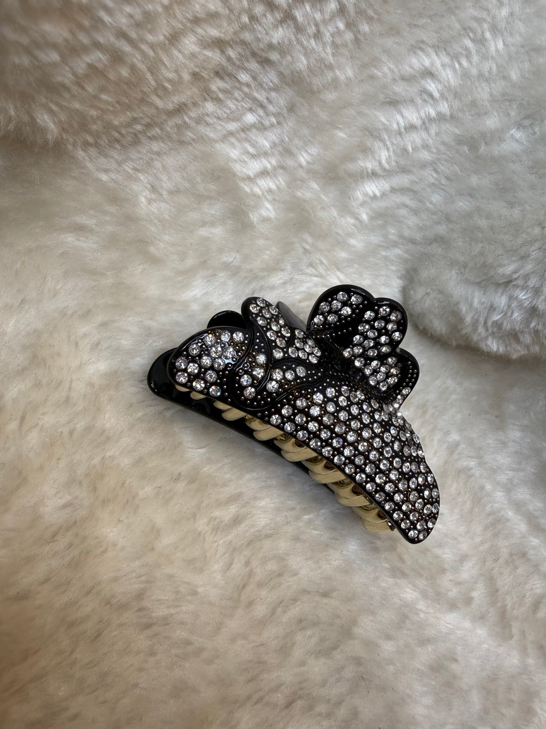 Crystal detail hair clip