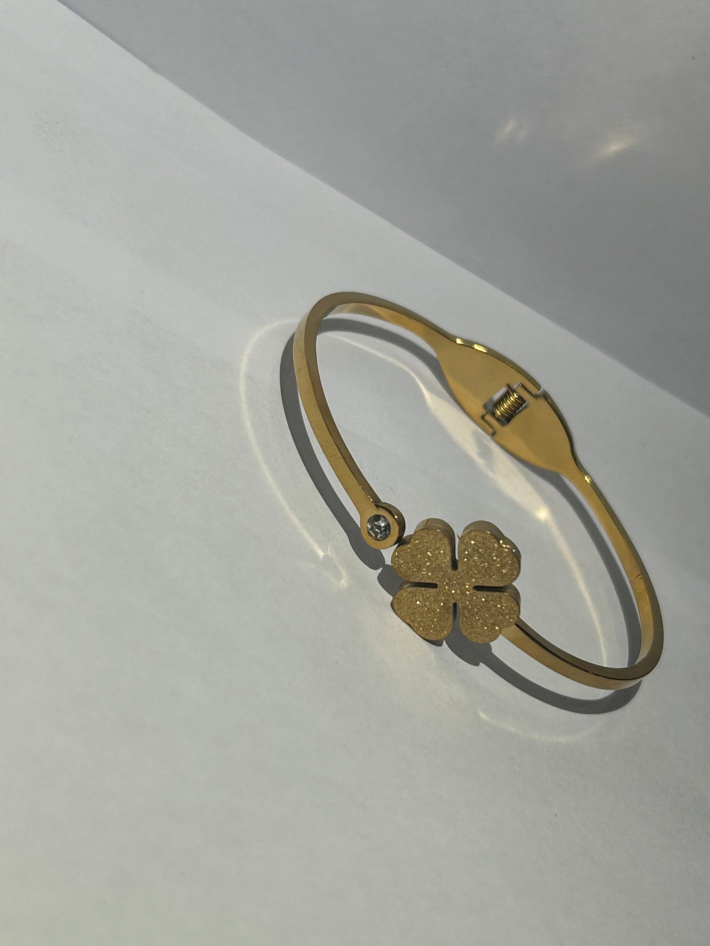 Gold clover bangle bracelet