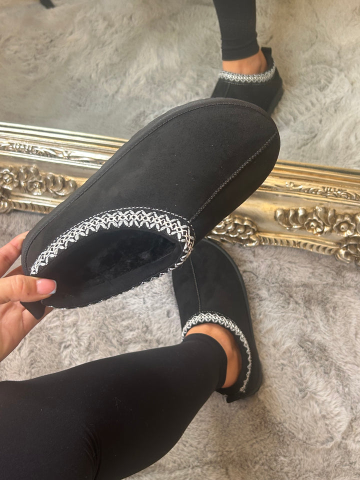 Black faux suede slippers with fur