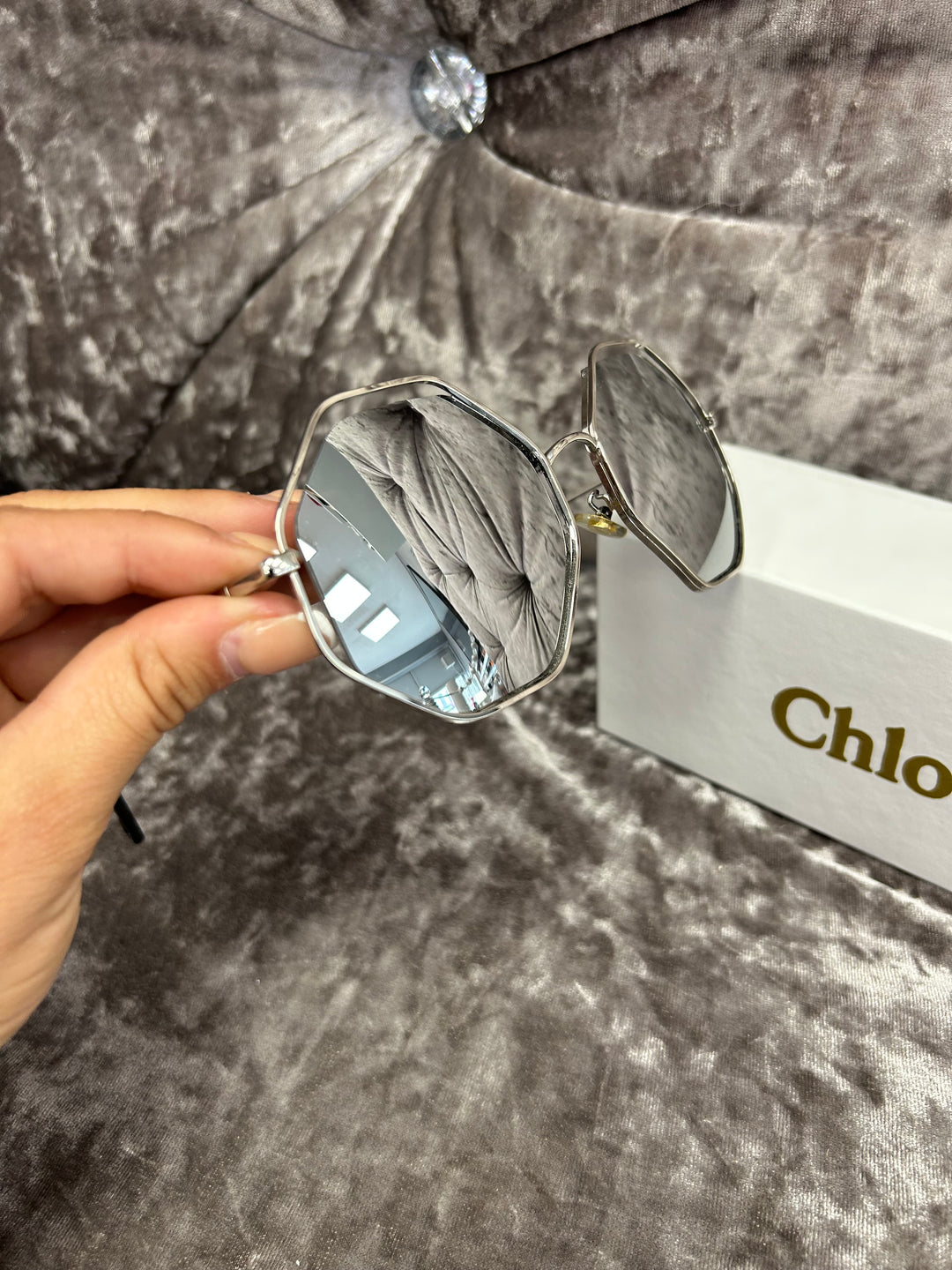 Silver mirrored frame sungalsses 