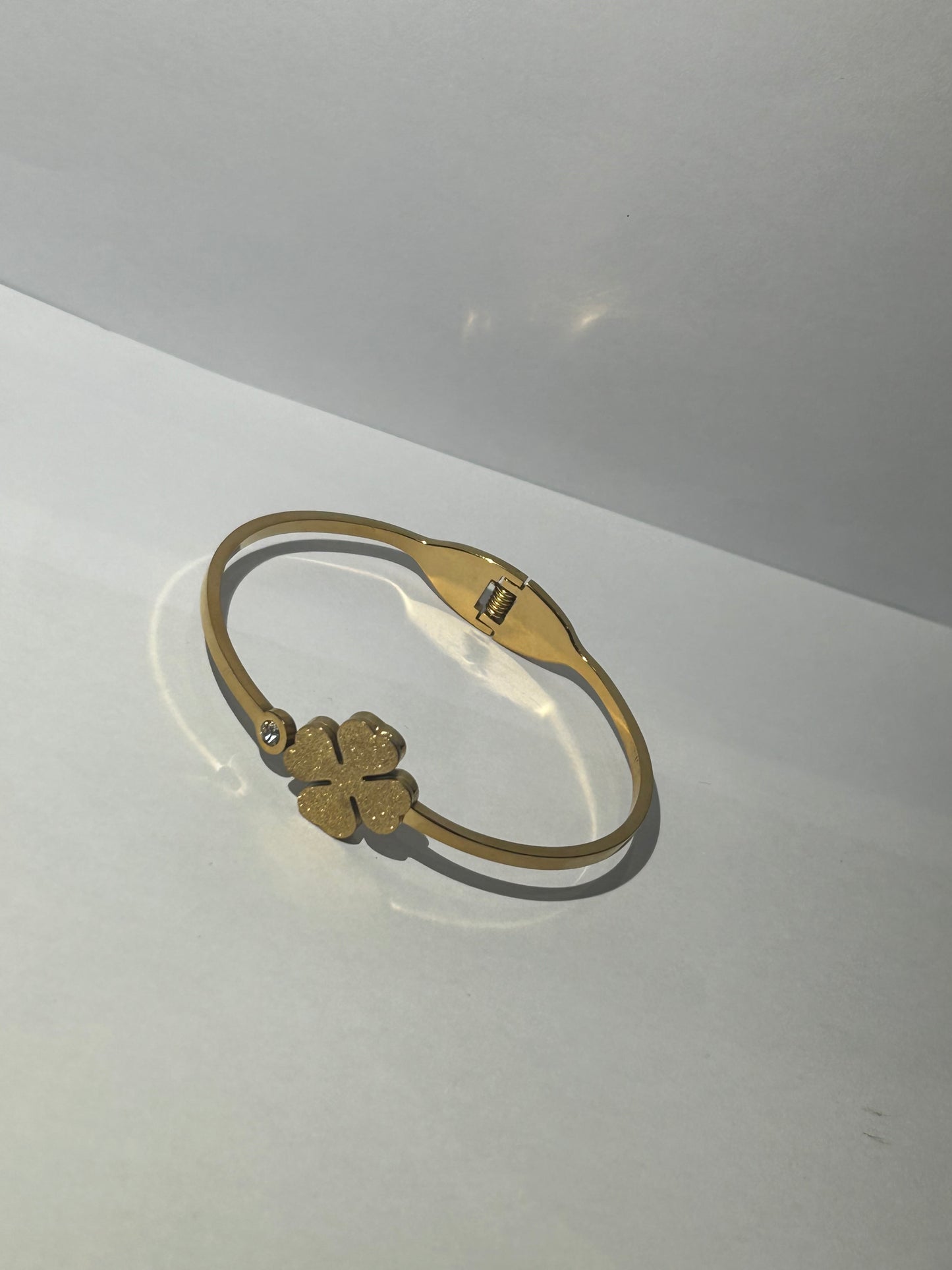 Gold clover bangle bracelet