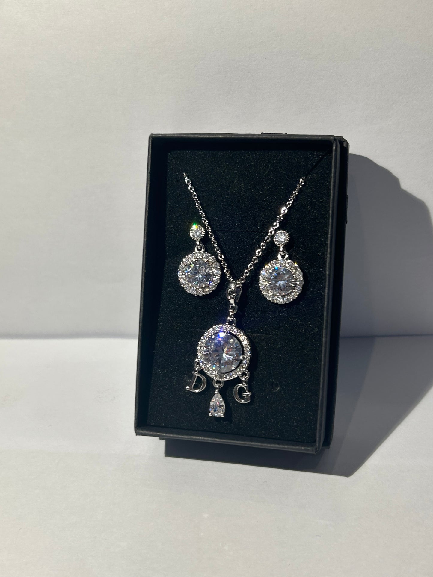 Letter crystal jewellery set