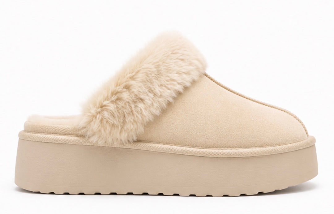 Cream cosy slip-on slippers with fluffy trim and cushioned platform sole