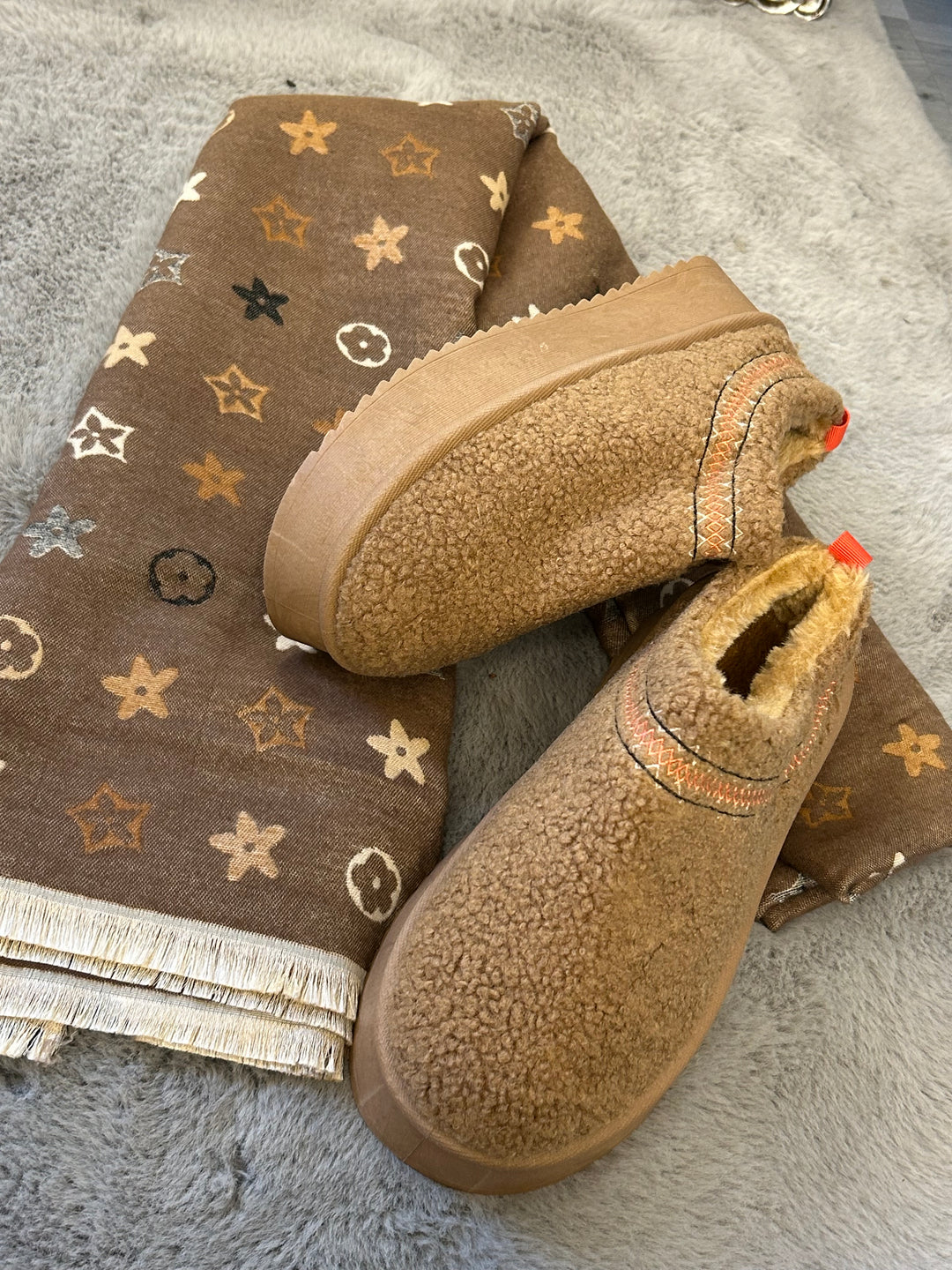 Tazz Slippers and scarf bundle