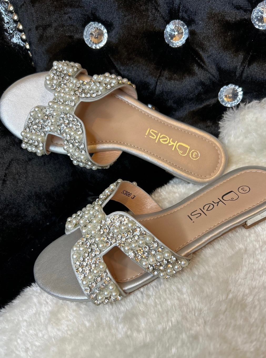 Crystal pearl embellished sliders