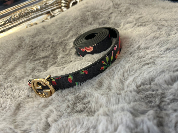 Floral belt with gold buckle