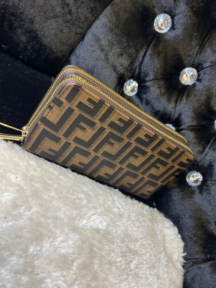 Double zip print purse
