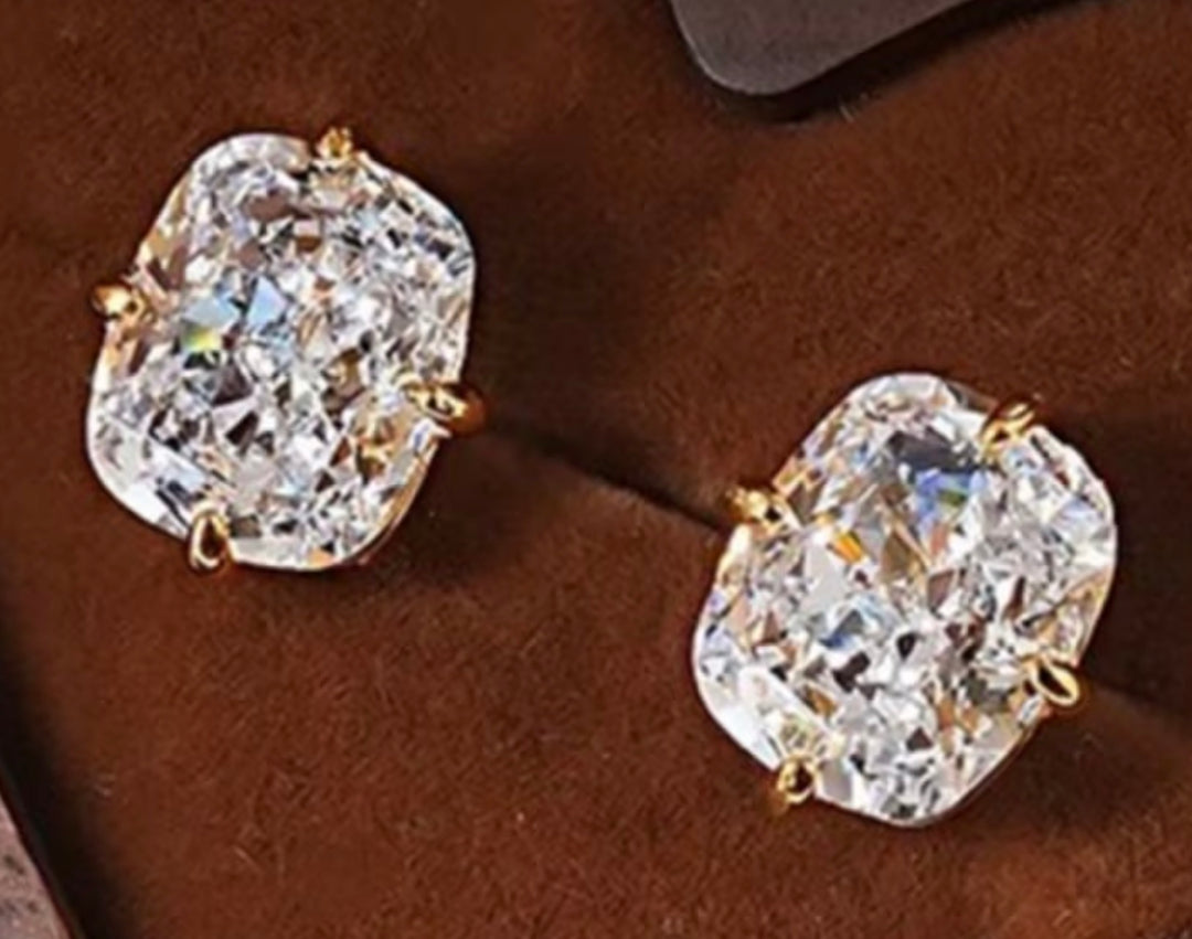 Simple Inlay Synthetic Zirconia Geometric Stud Earrings