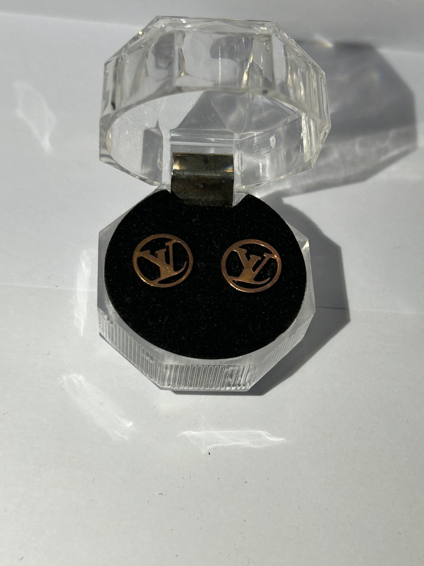 Rose gold letter outlined earrings