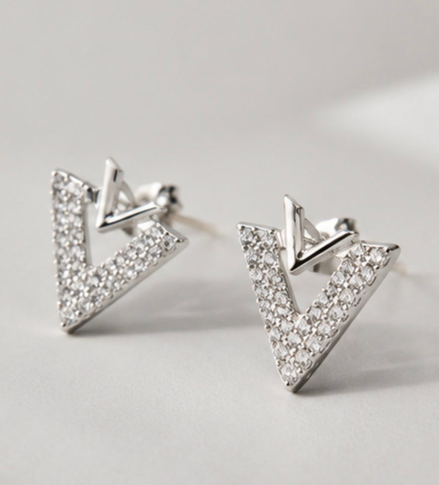 Silver crystal V-shaped stud earrings 