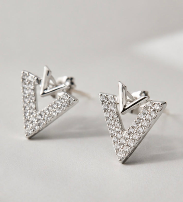 Silver crystal V-shaped stud earrings 