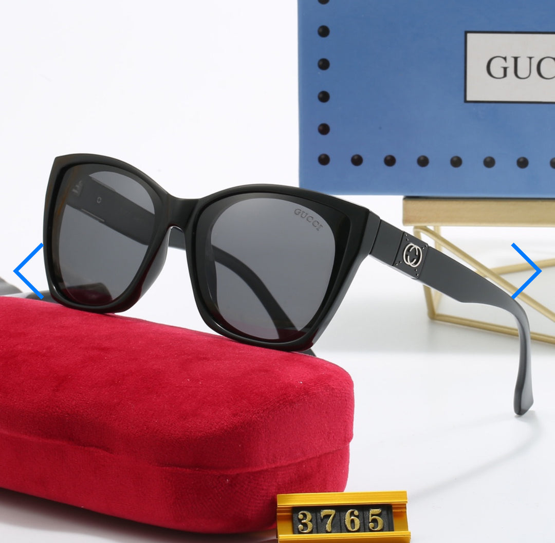 Black sunglasses with silver detail