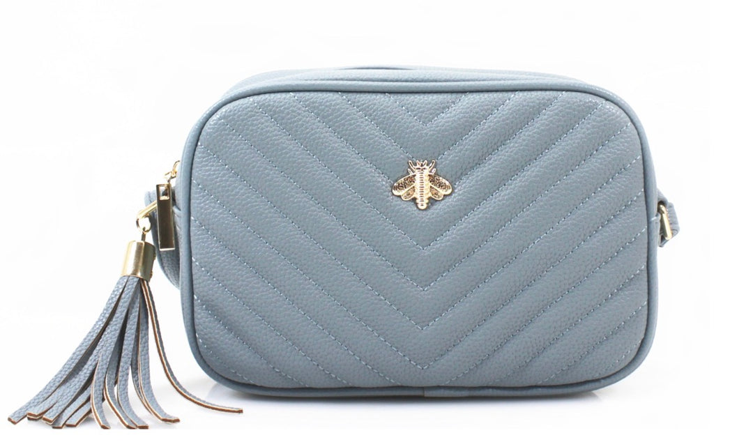 Quilted Bee Detail Crossbody Bag