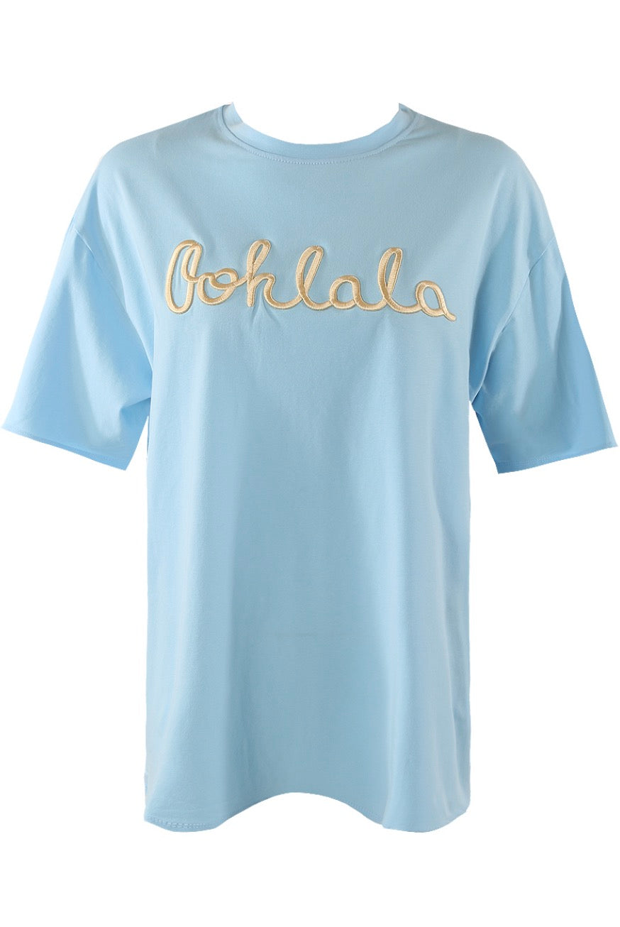 Blue oversized t-shirt with embroidered Oohlala slogan on front