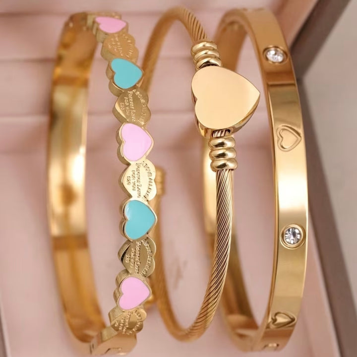 Colourful heart bangle set