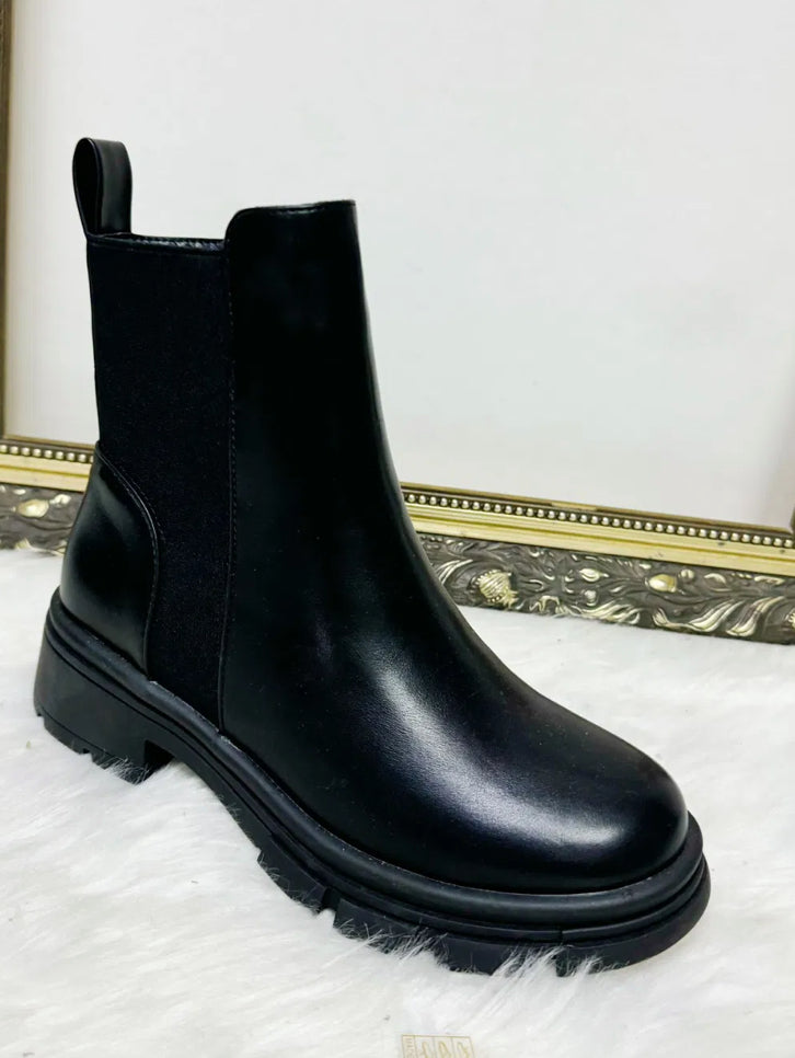 Black  chunky sole Chelsea ankle boots with elastic sides, women’s everyday boots