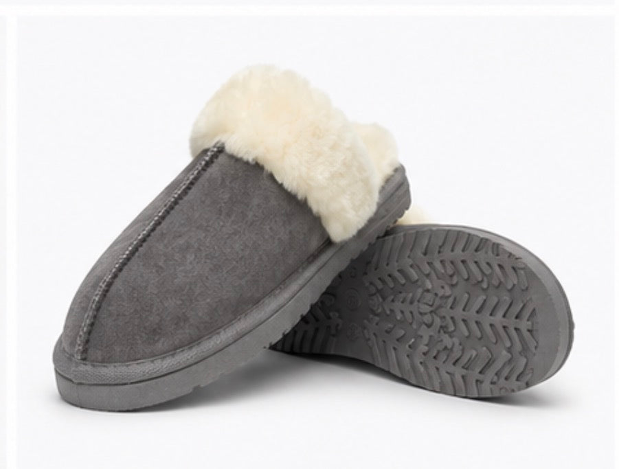 Luxury Faux Fur Mule Slippers – Soft Plush Winter Slip-On House Shoes