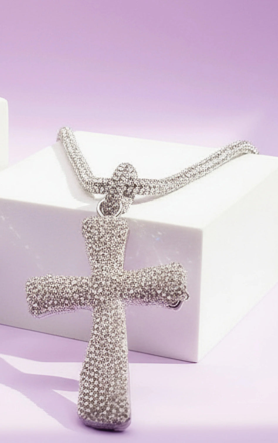 Silver cross pendant necklace 