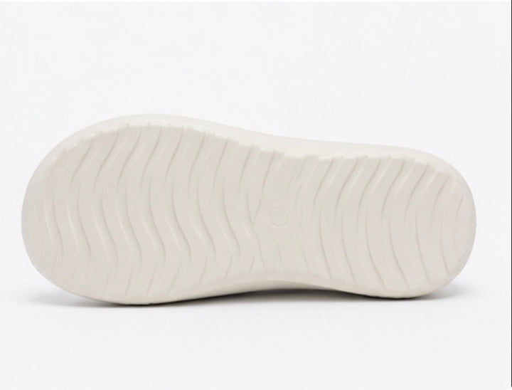 Women’s Lightweight White Foam Comfort Clogs