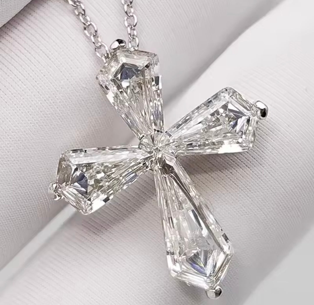 Small Crystal Pendant Necklace