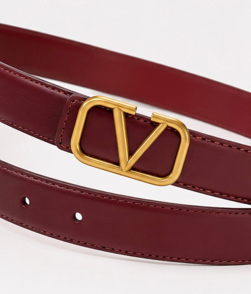 V Buckle Classic Belt