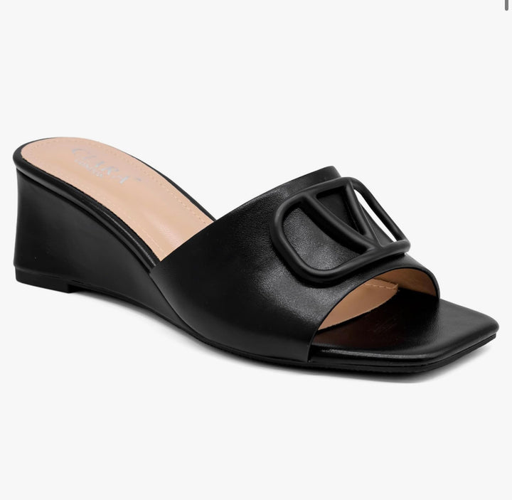 Black wedge sliders with letter detail 