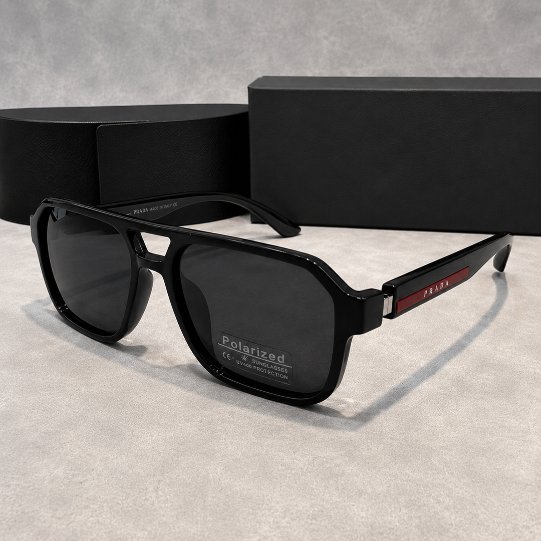Unisex black sunglasses with red detail 