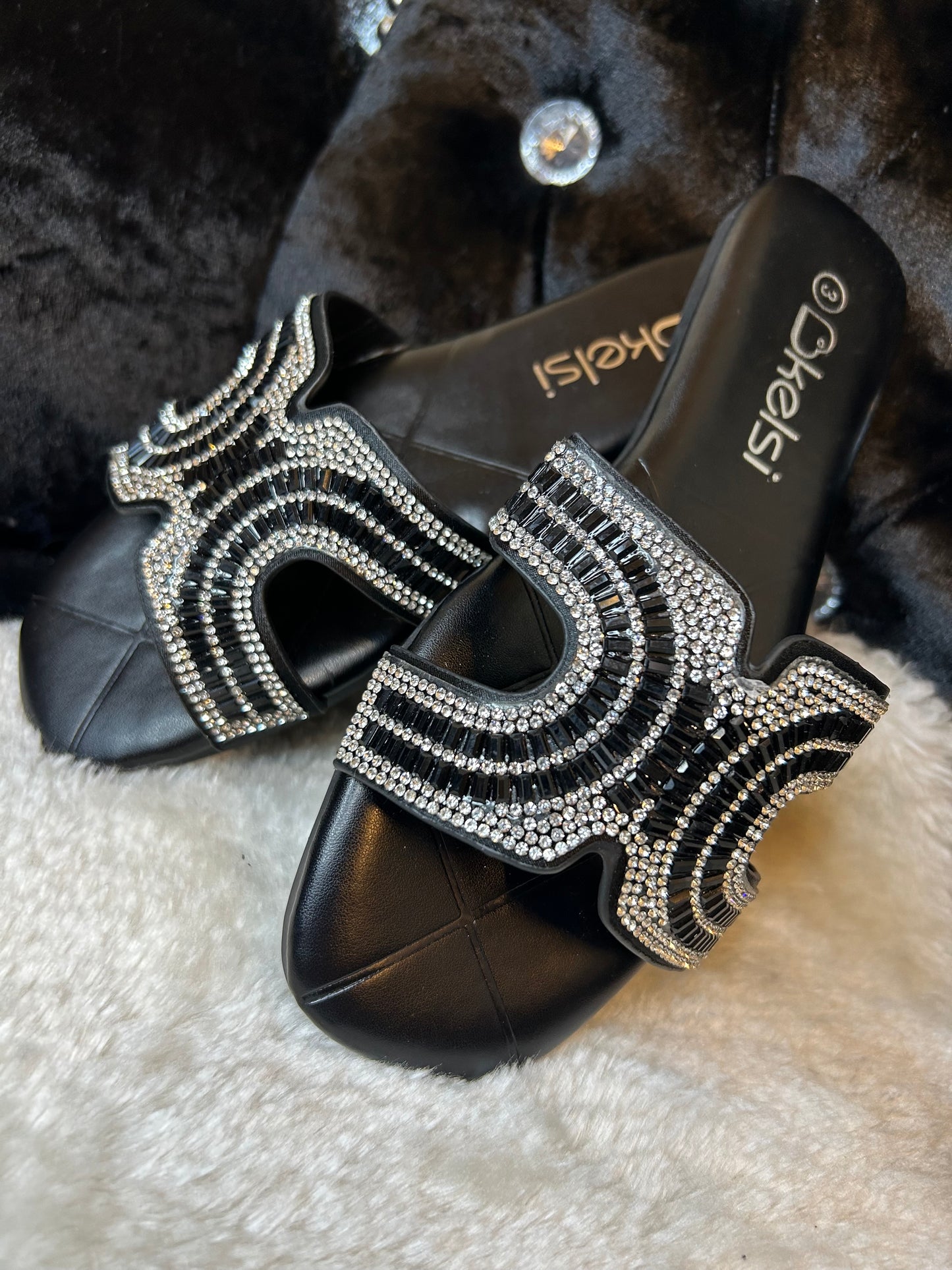 Black glitter gem sliders