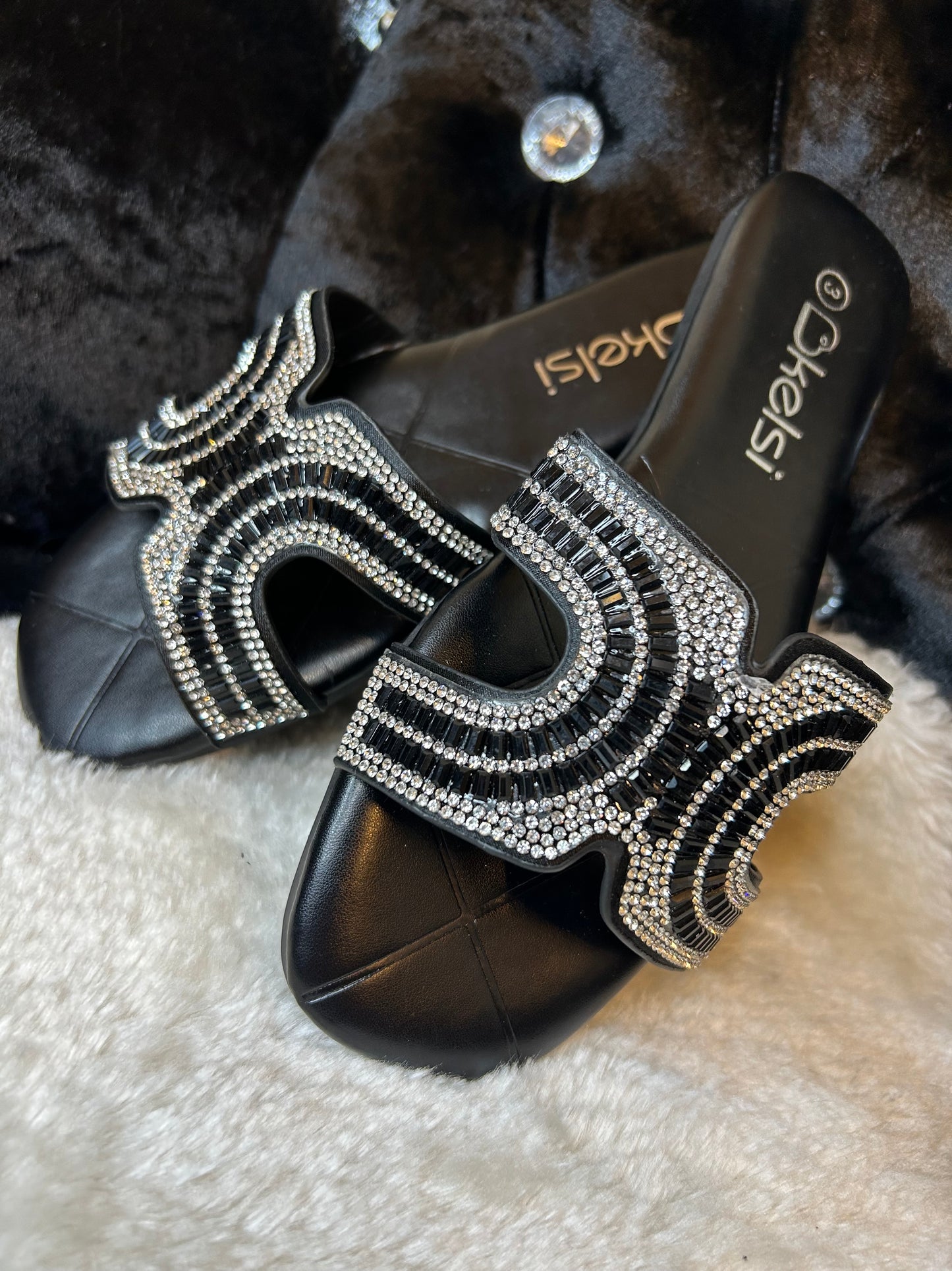 Black glitter gem sliders