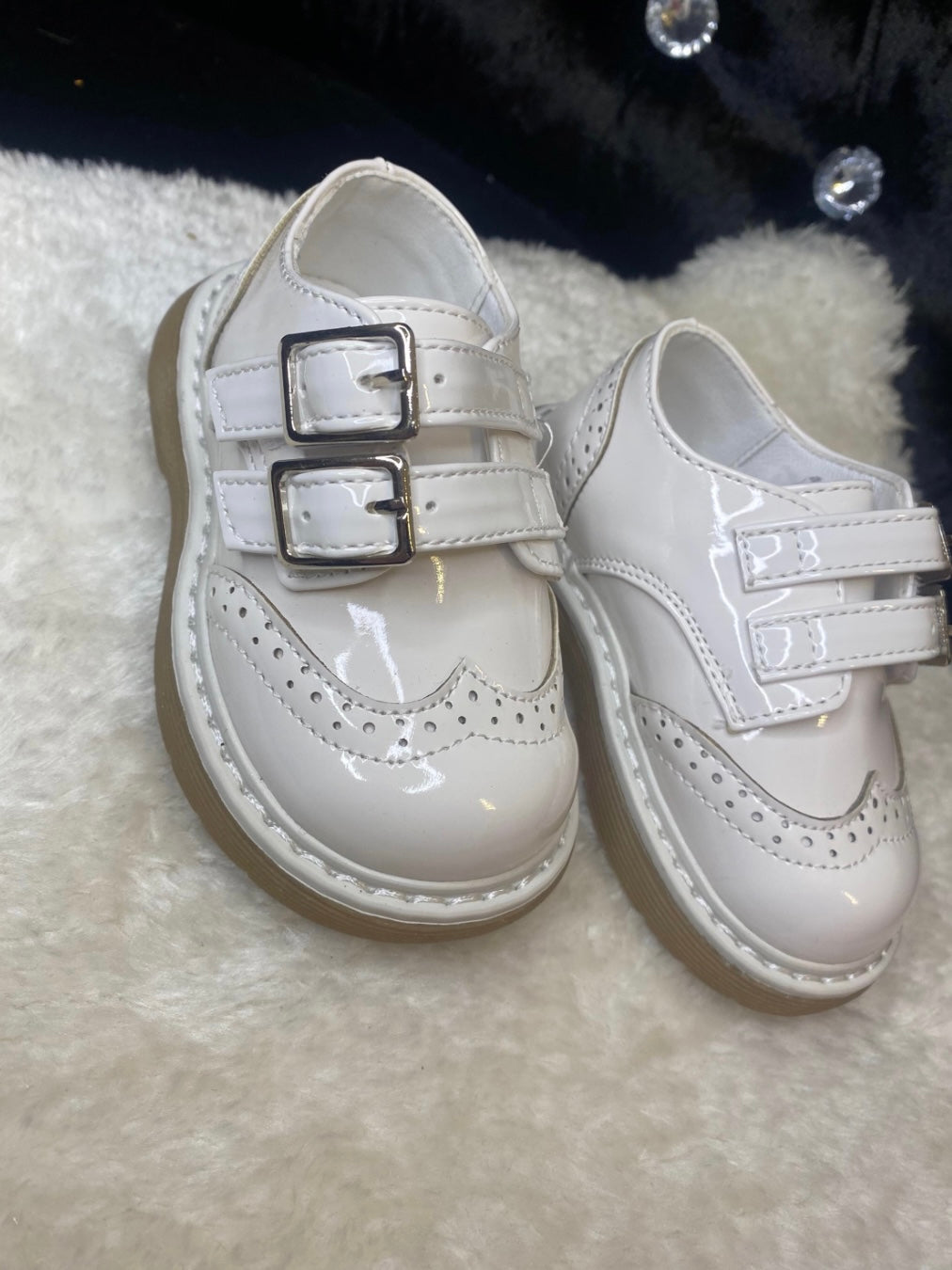 Baby white spanish shoes unisex