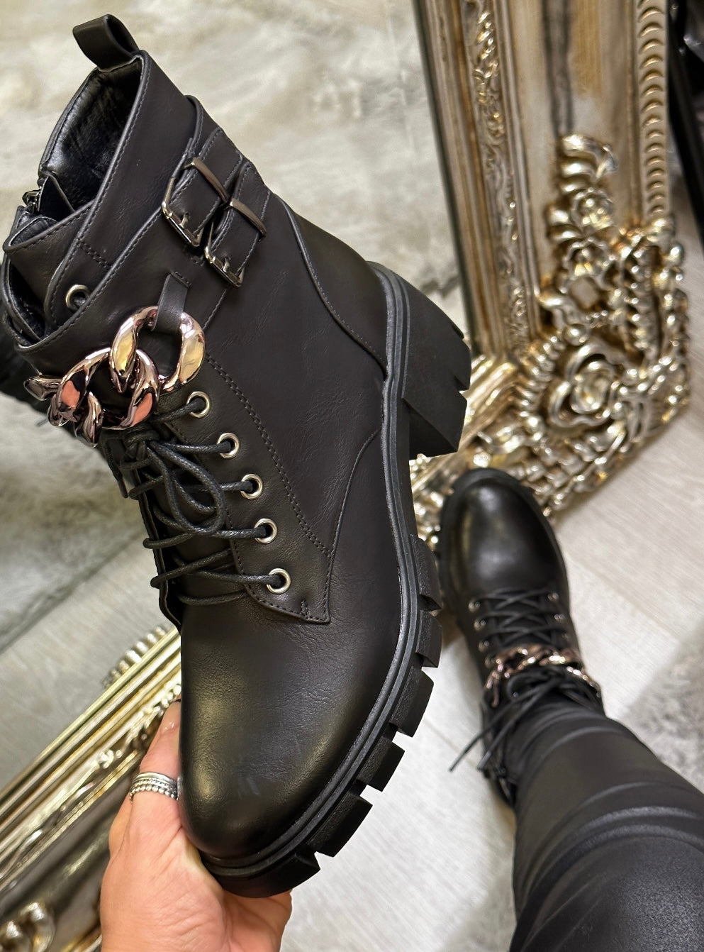 Black ankle boot lace up with chain