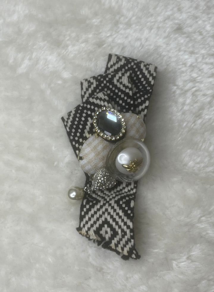 Brooch hair pin clip