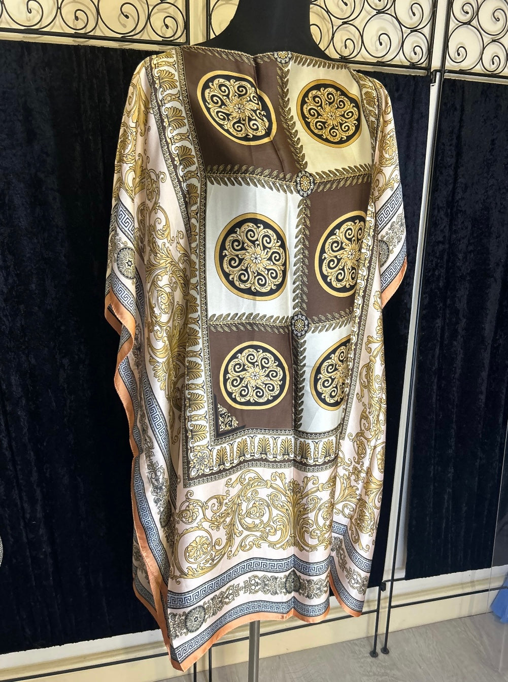 Brown vintage style kaftan